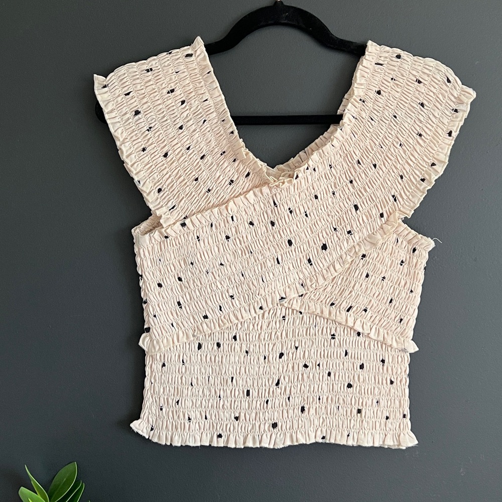 Melloday Cream & Black Dot Smocked Criss Cross Stretch Fitted Top M